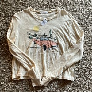 Tilly’s Long sleeve Cropped graphic tee shirt